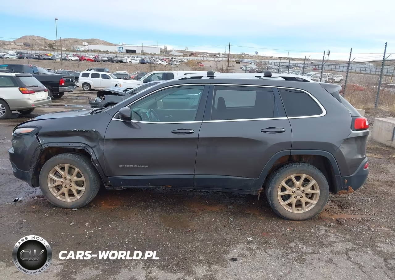 2017 Jeep Cherokee Latitude Fwd VIN:1C4PJLCB1HW668120 - 14