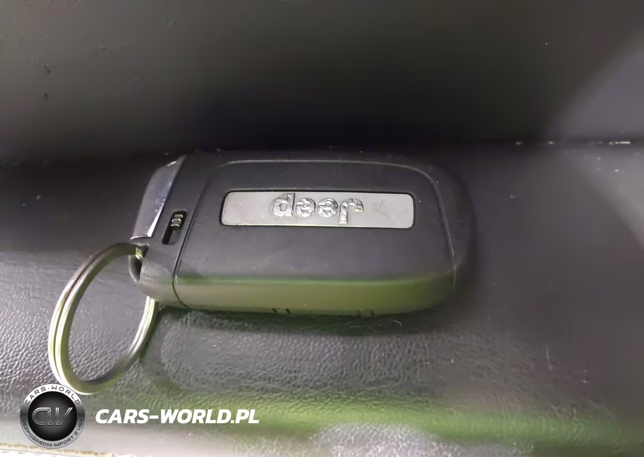 2019 Jeep Compass Latitude 4X4 VIN:3C4NJDBBXKT683713 - 11