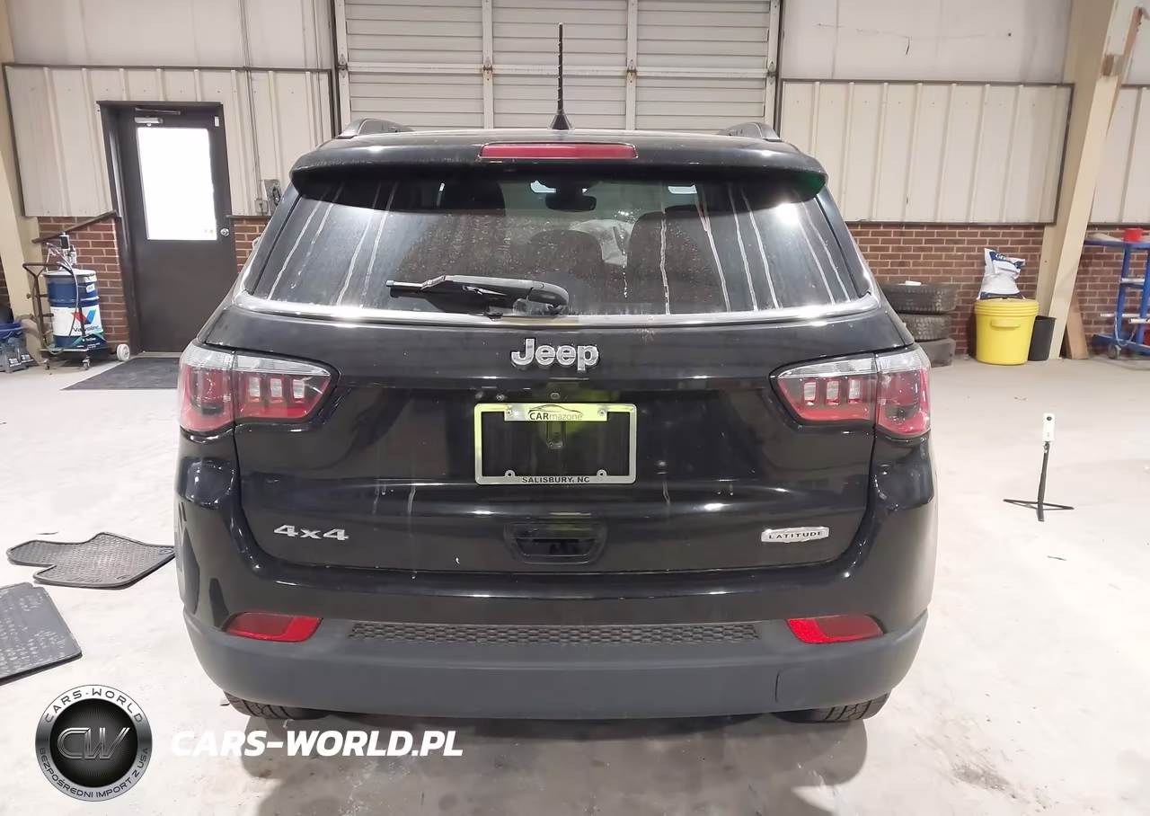 2019 Jeep Compass Latitude 4X4 VIN:3C4NJDBBXKT683713 - 16