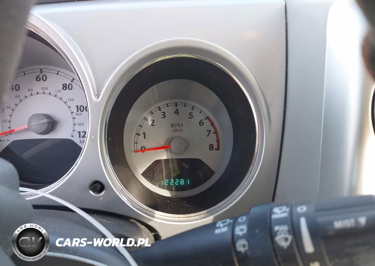 2010 Chrysler Pt Cruiser Classic VIN:3A4GY5F95AT219450 - 7