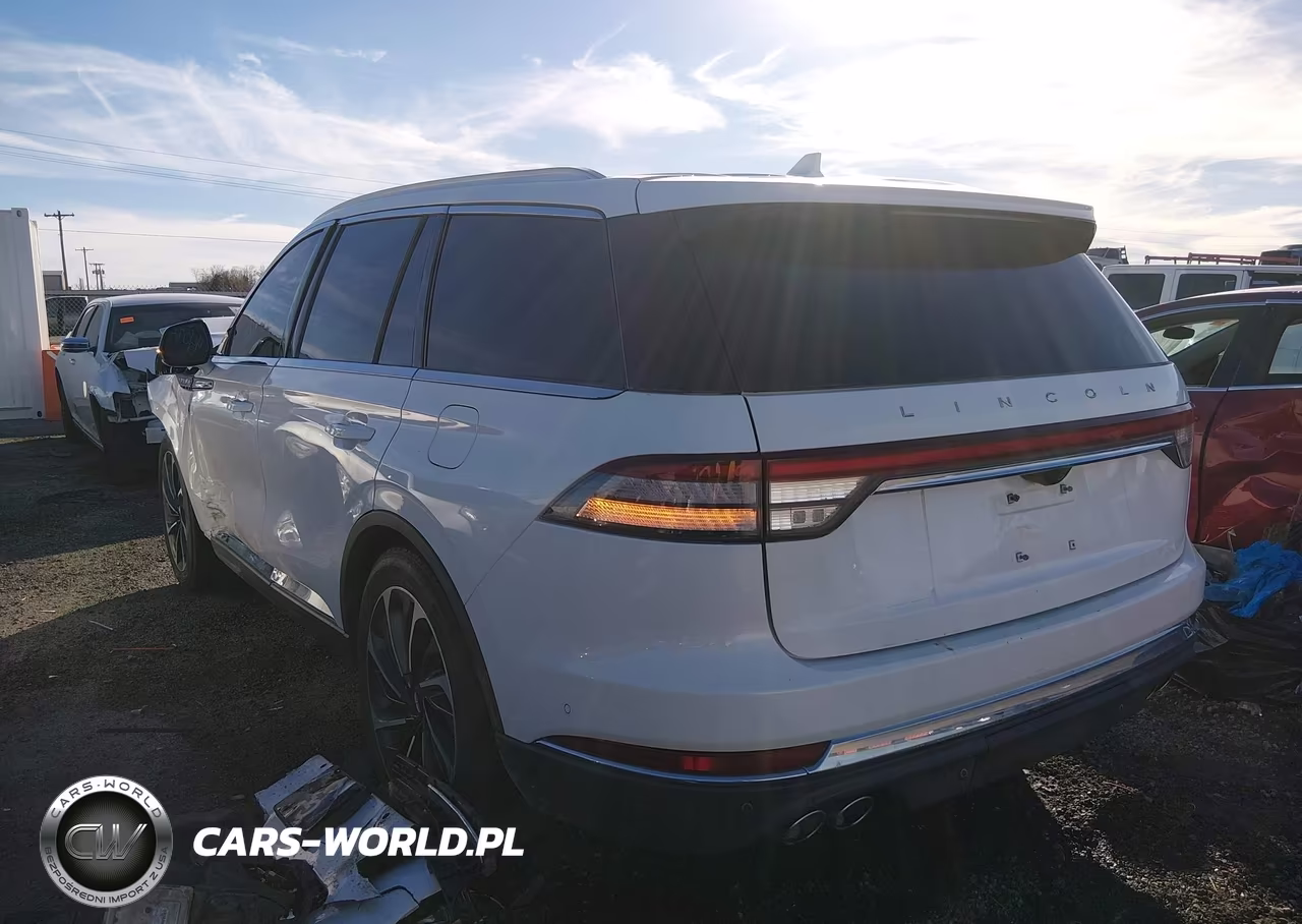 2020 Lincoln Aviator Reserve VIN:5LM5J7XC7LGL30895 - 3