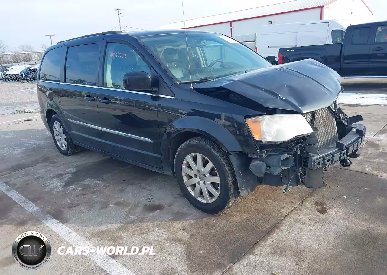 2014 Chrysler Town & Country Touring