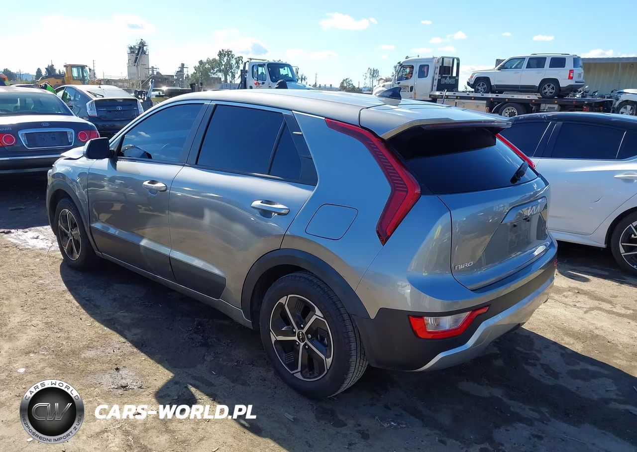 2023 Kia Niro Lx VIN:KNDCP3LE7P5089905 - 3