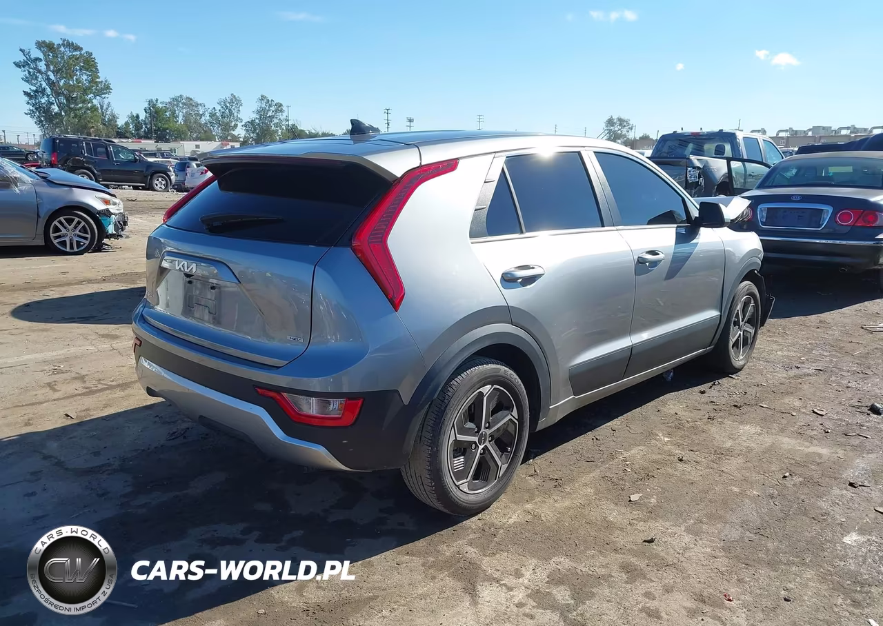 2023 Kia Niro Lx VIN:KNDCP3LE7P5089905 - 4