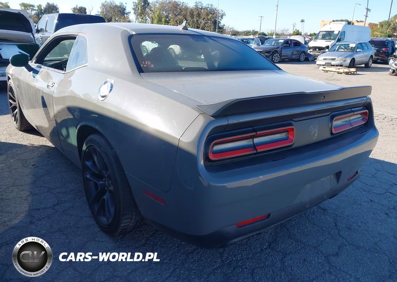 2017 Dodge Challenger R-T Scat Pack VIN:2C3CDZFJXHH617021 - 3