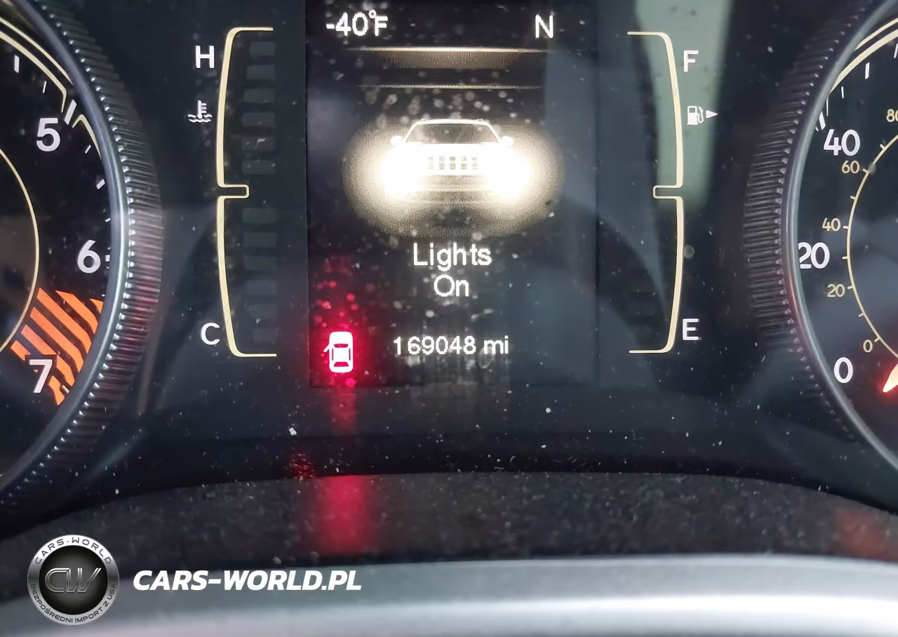2014 Jeep Cherokee Sport VIN:1C4PJLAB1EW228431 - 15