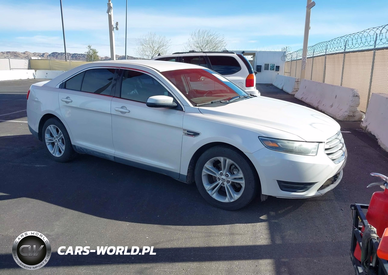 2016 Ford Taurus Sel