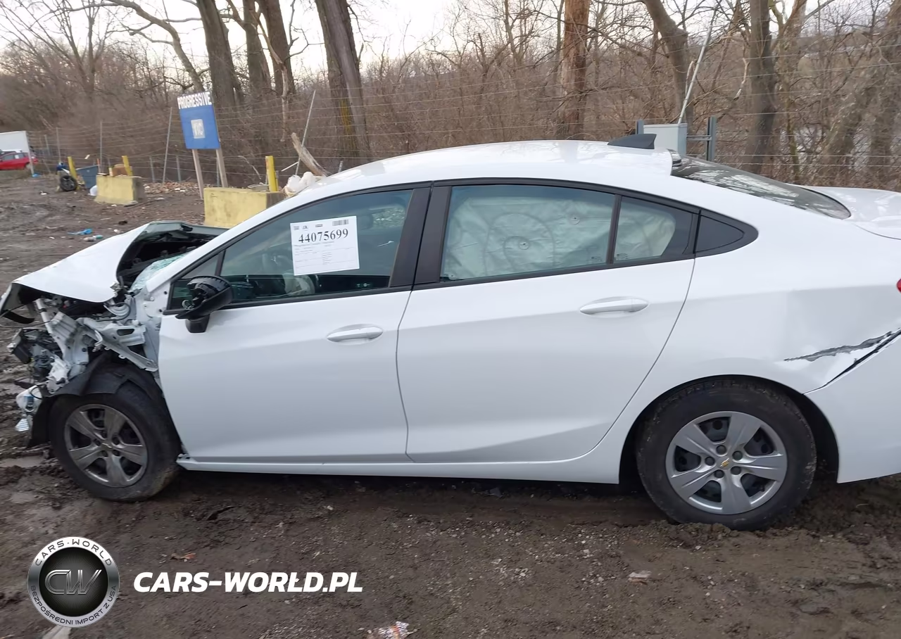 2016 Chevrolet Cruze Ls Auto VIN:1G1BC5SM2G7259483 - 14