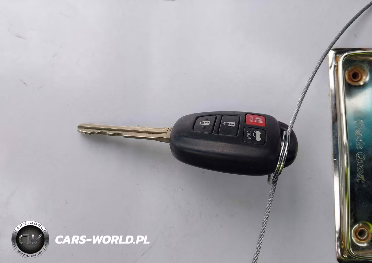 2017 Toyota Camry Le VIN:4T1BF1FK6HU316413 - 11