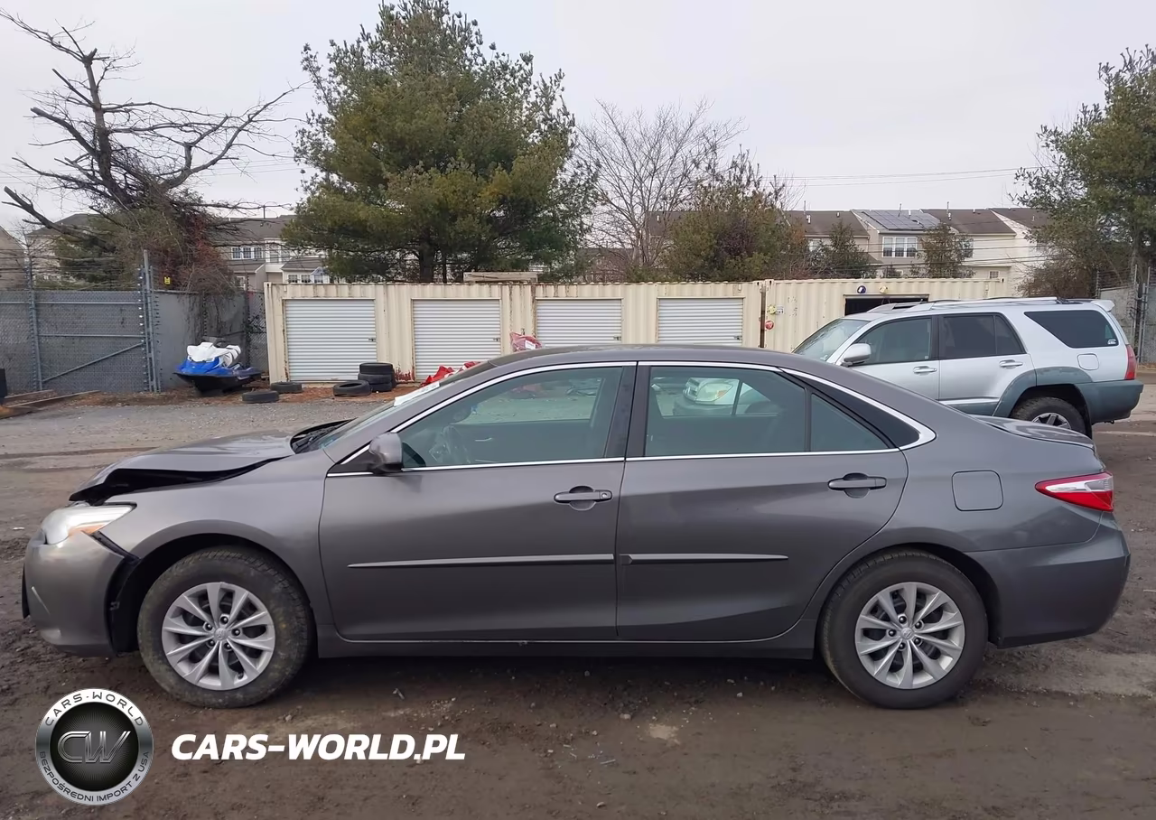 2017 Toyota Camry Le VIN:4T1BF1FK6HU316413 - 14