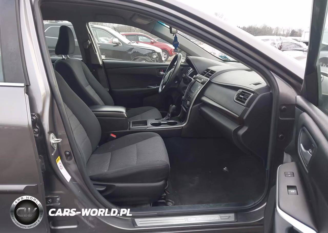 2017 Toyota Camry Le VIN:4T1BF1FK6HU316413 - 5