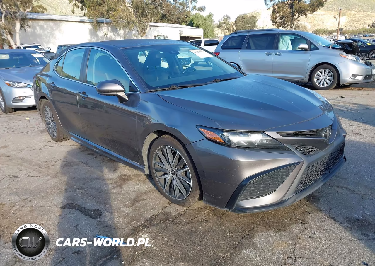 2021 Toyota Camry Se – zdjęcie 1 z 20