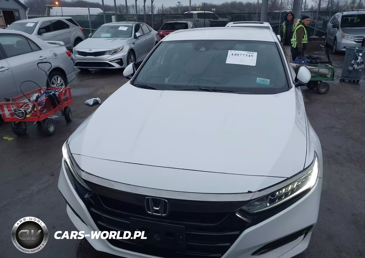 2018 Honda Accord Sport VIN:1HGCV1F35JA209396 - 12