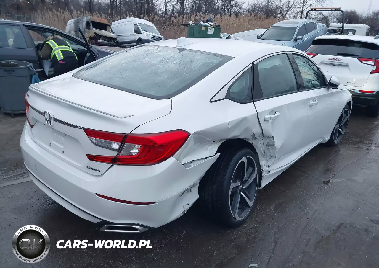 2018 Honda Accord Sport VIN:1HGCV1F35JA209396 - 4