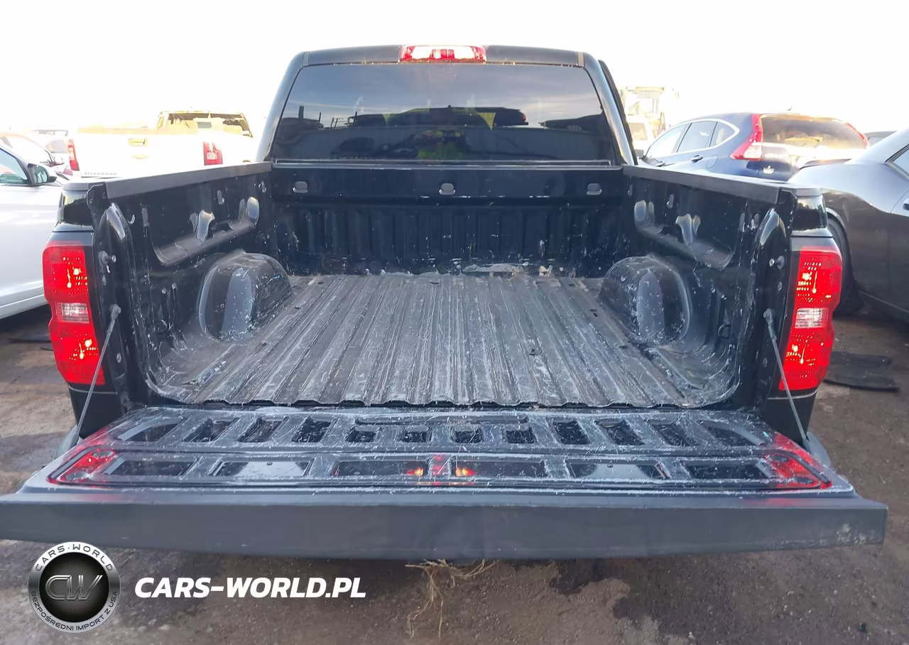2018 Chevrolet Silverado 1500 2Lt VIN:3GCUKREC9JG628381 - 16