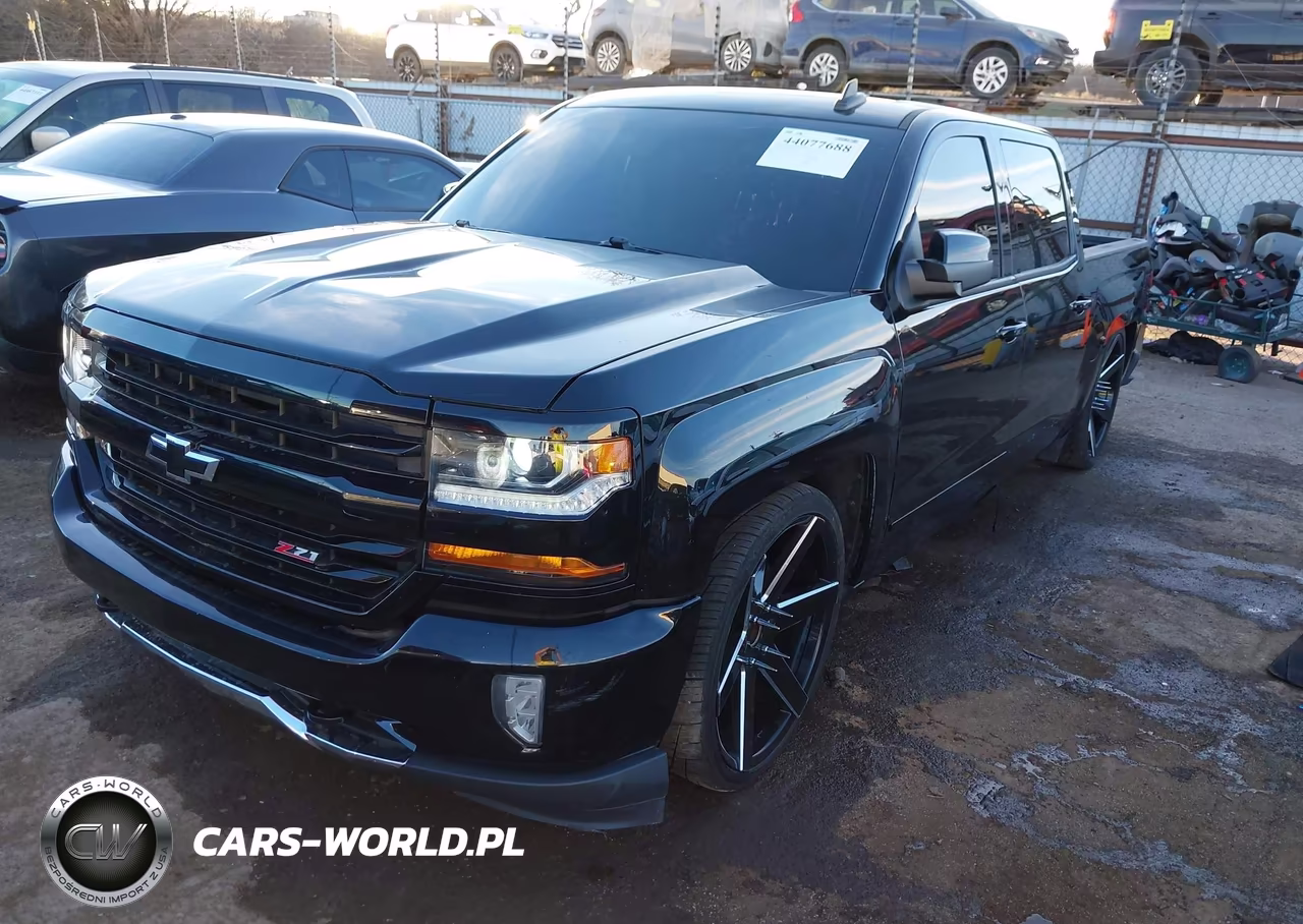 2018 Chevrolet Silverado 1500 2Lt VIN:3GCUKREC9JG628381 - 2