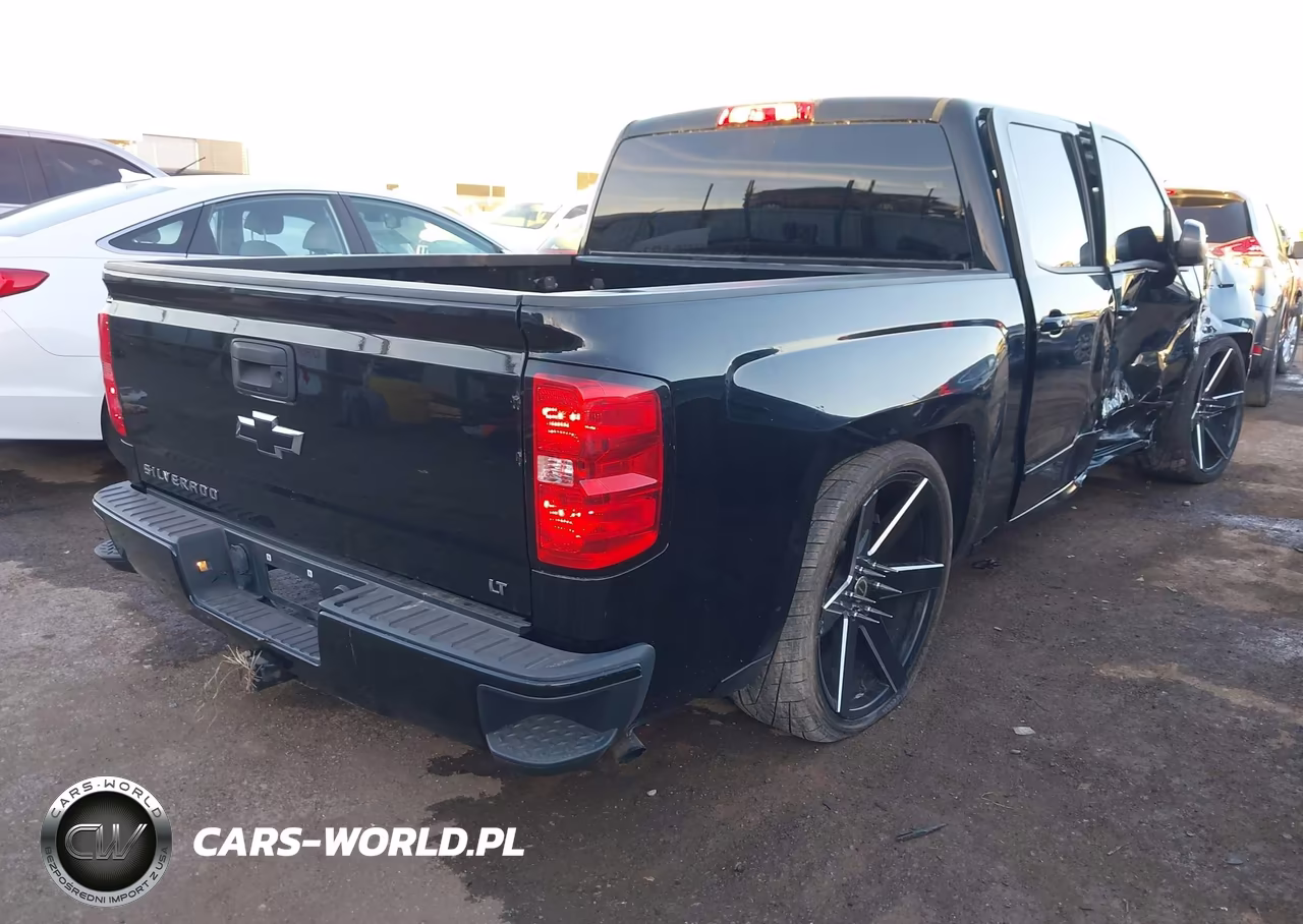 2018 Chevrolet Silverado 1500 2Lt VIN:3GCUKREC9JG628381 - 4