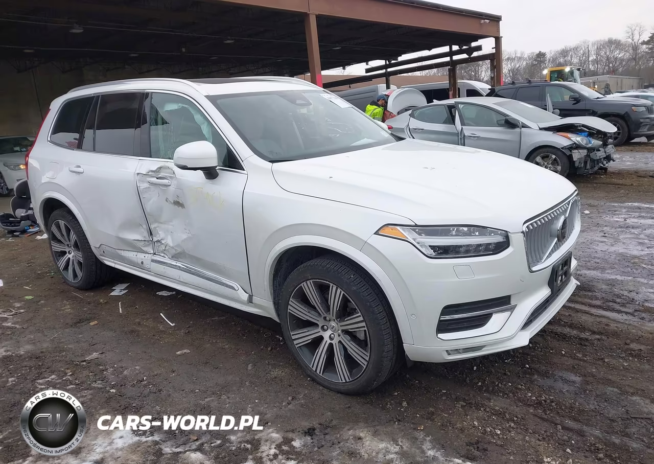 2025 Volvo Xc90 B6 Plus 7-Seater