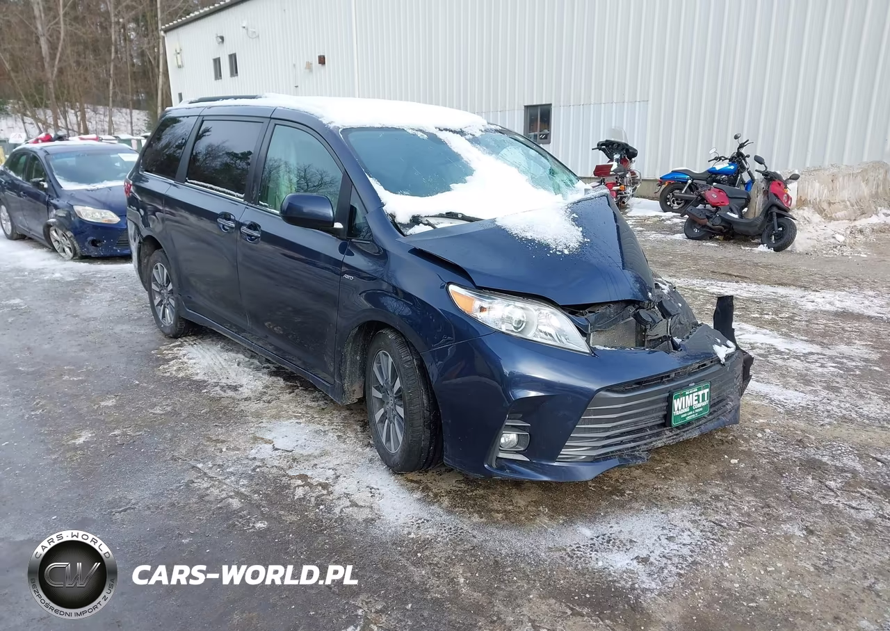 2020 Toyota Sienna Xle