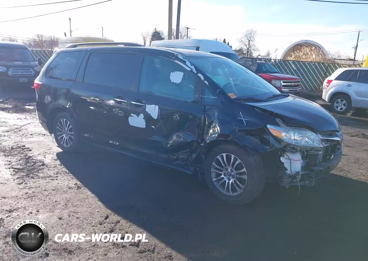 2019 Toyota Sienna Xle 8 Passenger