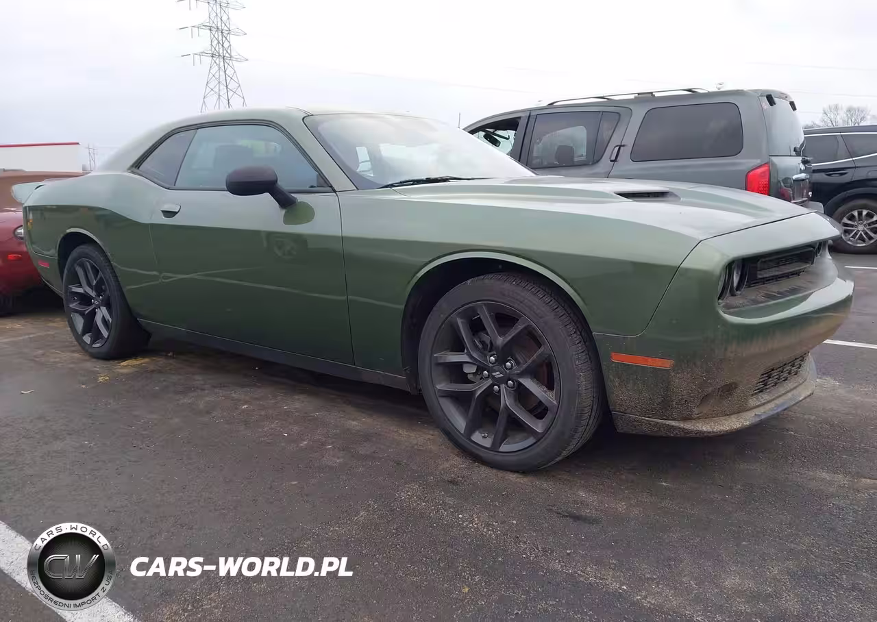 2022 Dodge Challenger Sxt