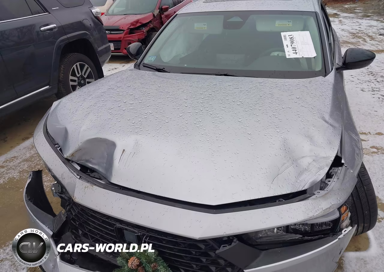2025 Honda Accord Se VIN:1HGCY1F4XSA033253 - 10