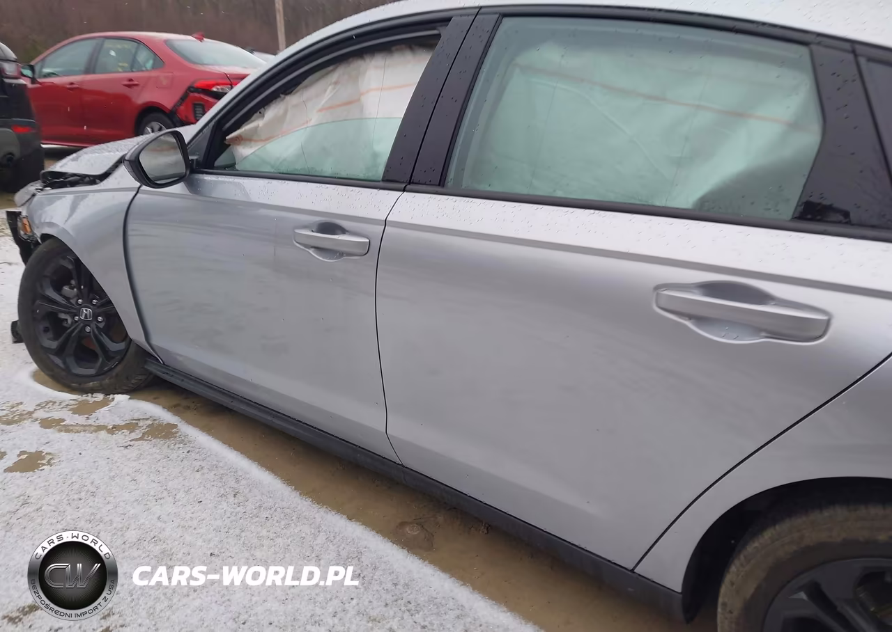 2025 Honda Accord Se VIN:1HGCY1F4XSA033253 - 13