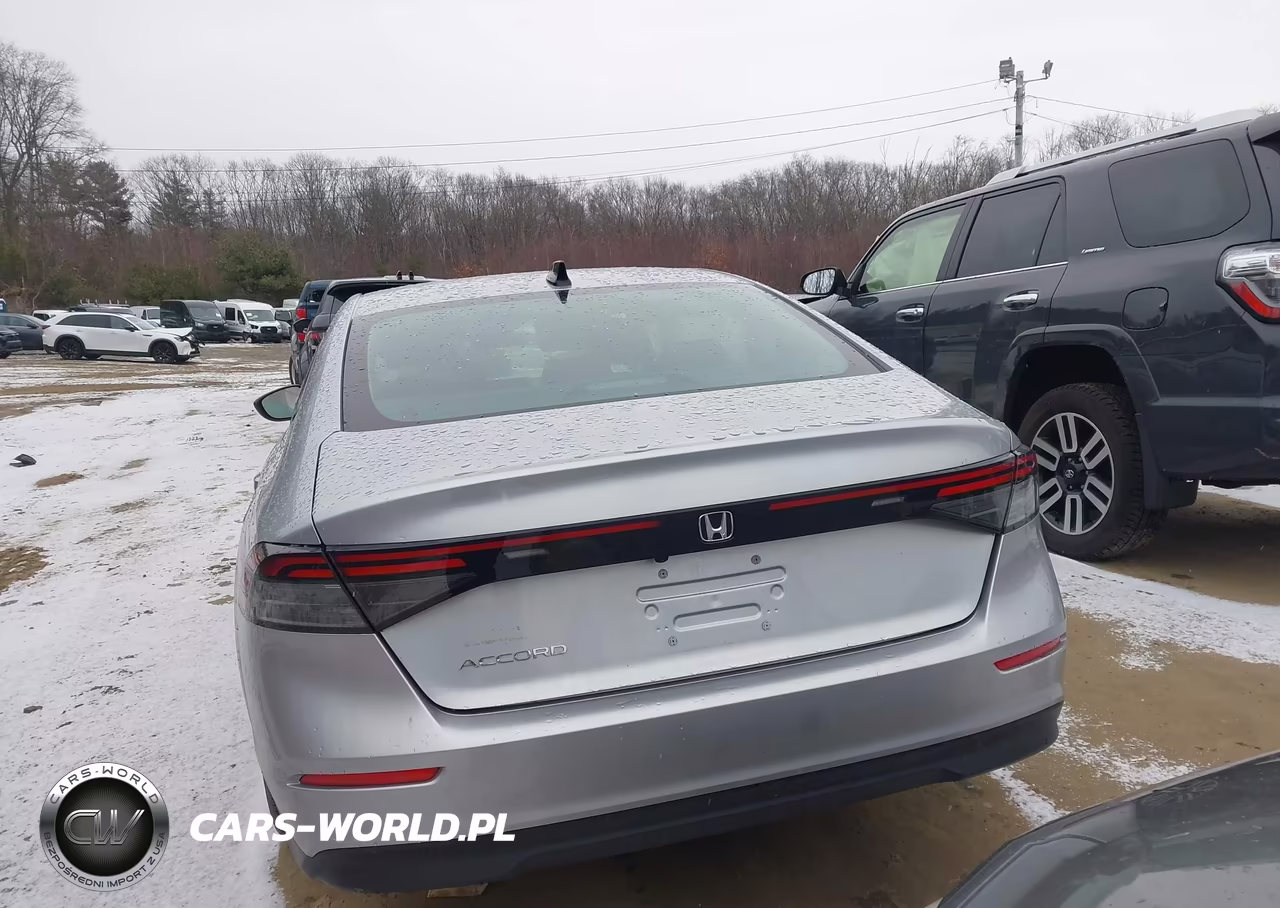 2025 Honda Accord Se VIN:1HGCY1F4XSA033253 - 15