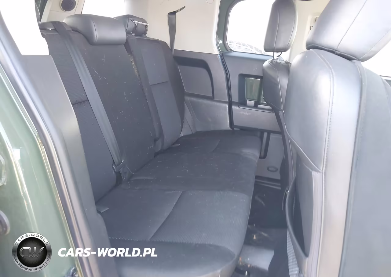 2014 Toyota Fj Cruiser VIN:JTEBU4BFXEK182528 - 8