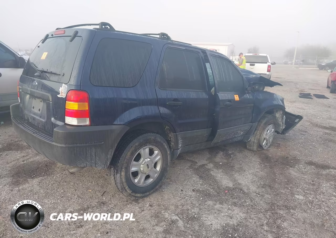 2003 Ford Escape Xlt VIN:1FMYU03163KC65831 - 4