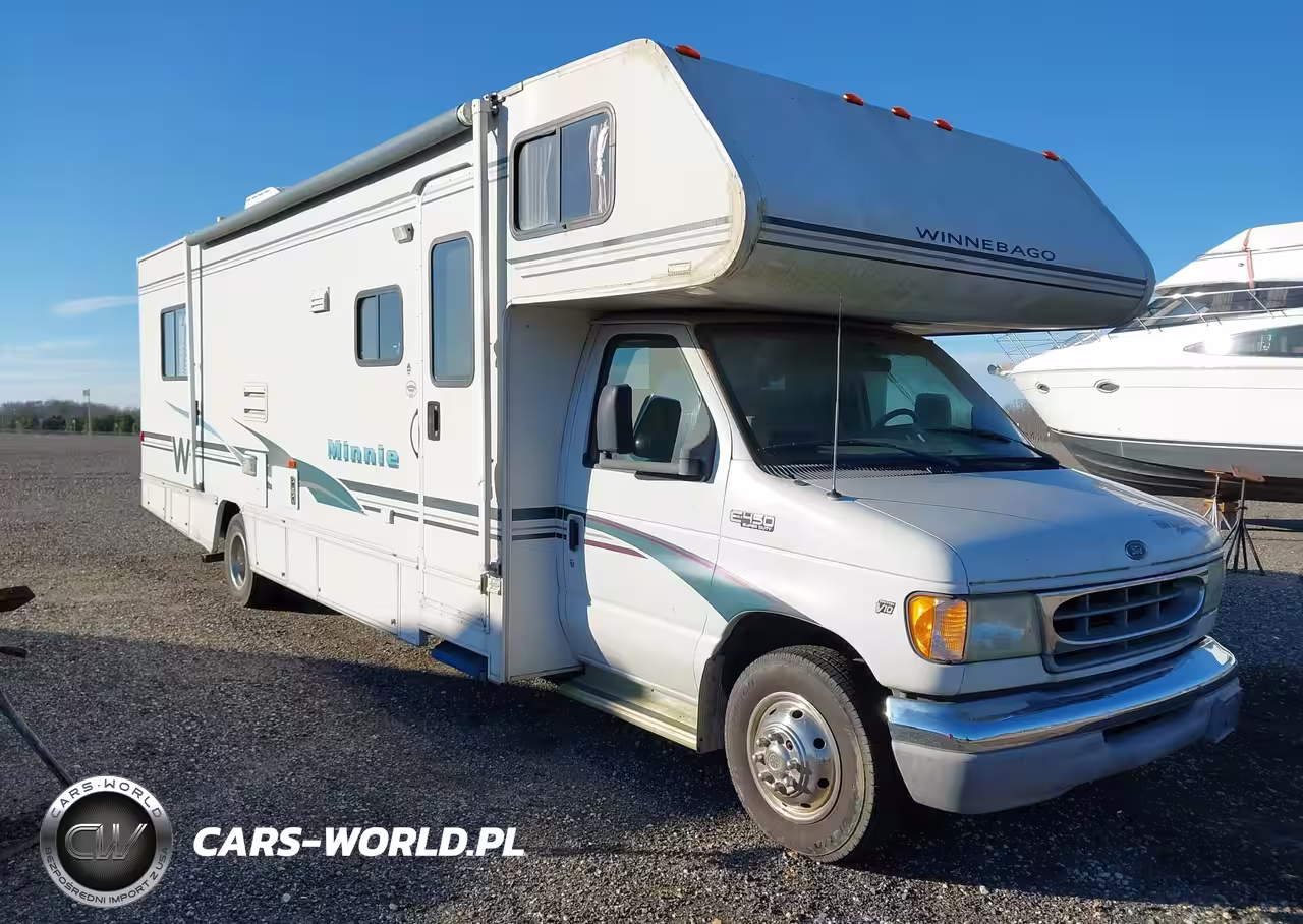 2002 Ford E-450 Cutaway Standard