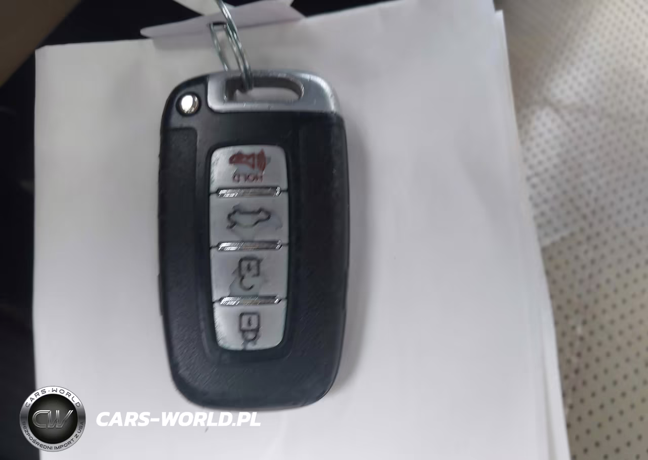 2010 Hyundai Genesis 3.8 VIN:KMHGC4DE5AU075298 - 11