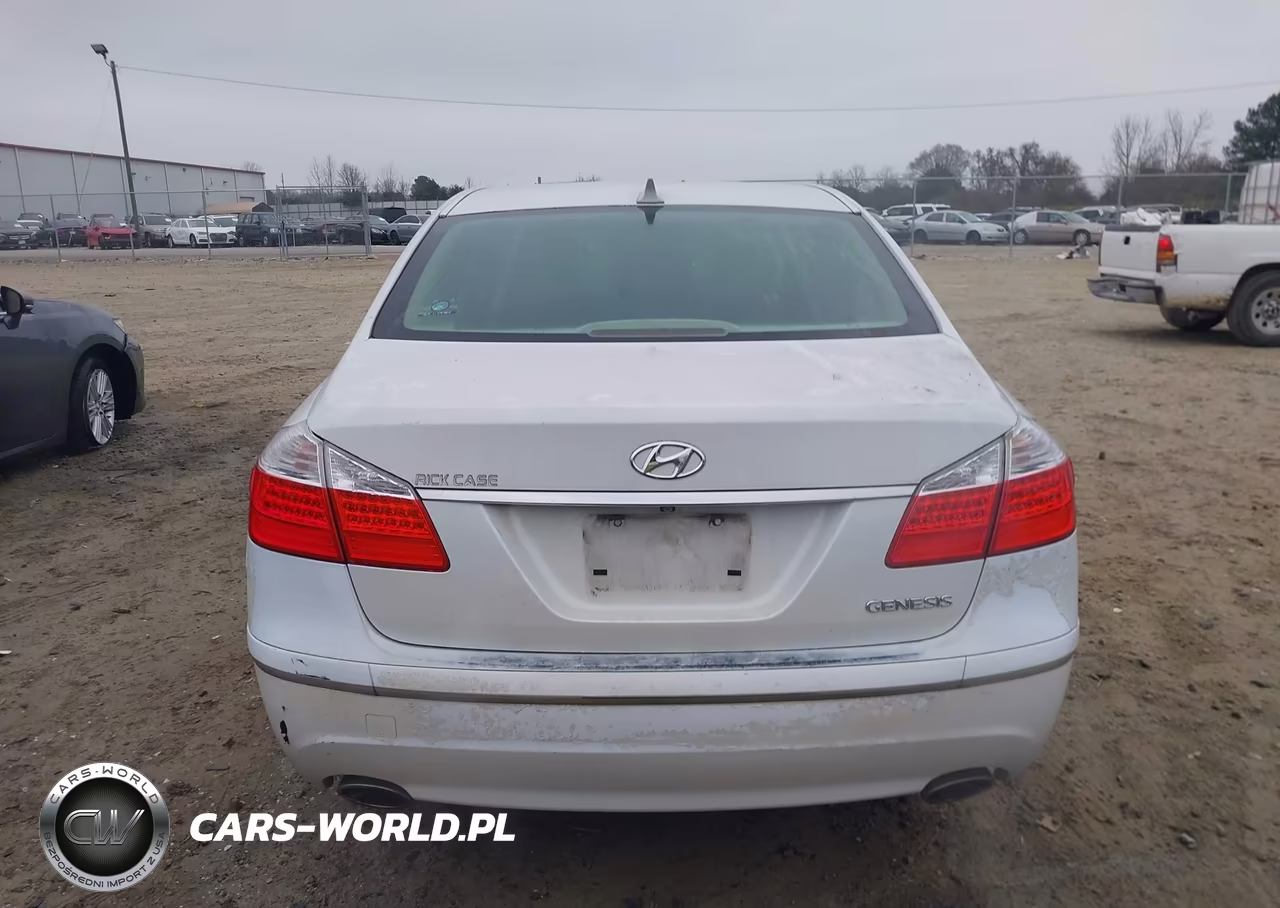 2010 Hyundai Genesis 3.8 VIN:KMHGC4DE5AU075298 - 17