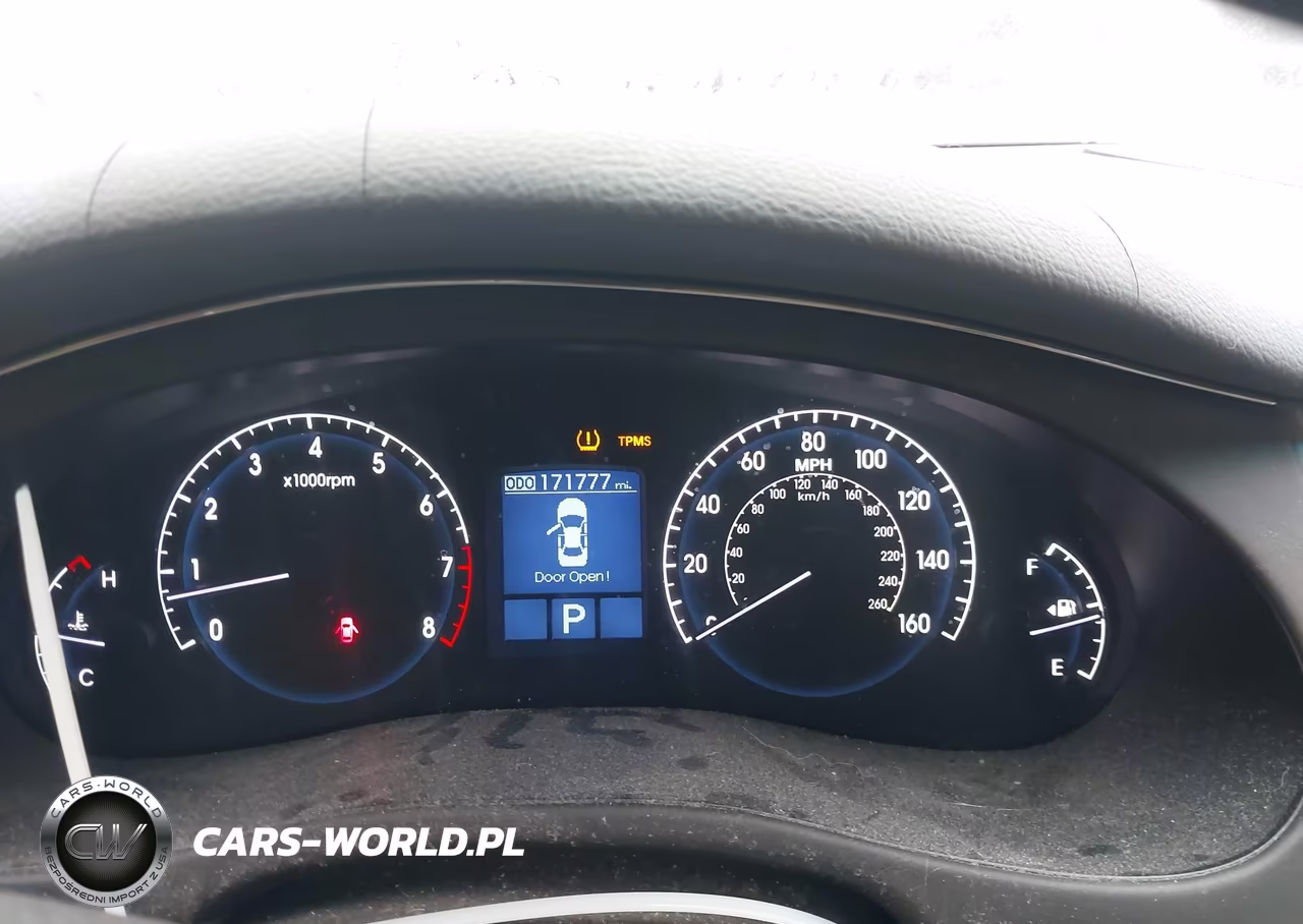 2010 Hyundai Genesis 3.8 VIN:KMHGC4DE5AU075298 - 7