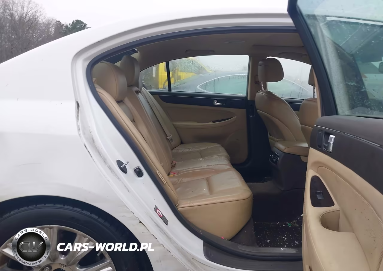 2010 Hyundai Genesis 3.8 VIN:KMHGC4DE5AU075298 - 8