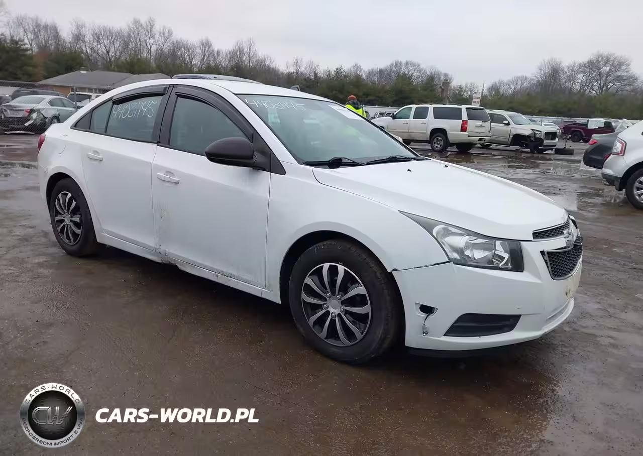 2013 Chevrolet Cruze Ls Auto