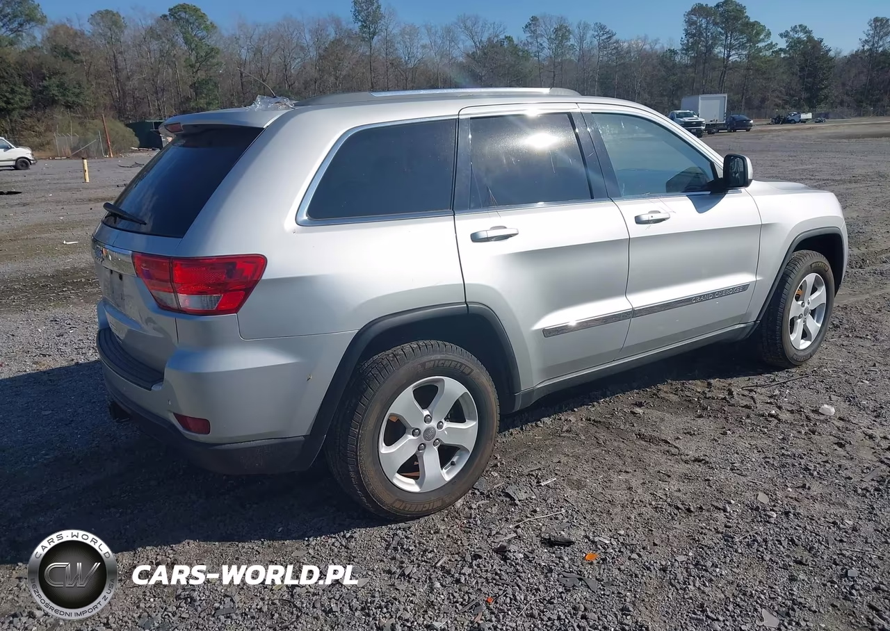 2012 Jeep Grand Cherokee Laredo VIN:1C4RJFAG6CC349783 - 4