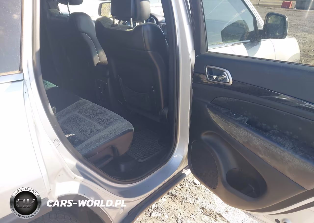 2012 Jeep Grand Cherokee Laredo VIN:1C4RJFAG6CC349783 - 8
