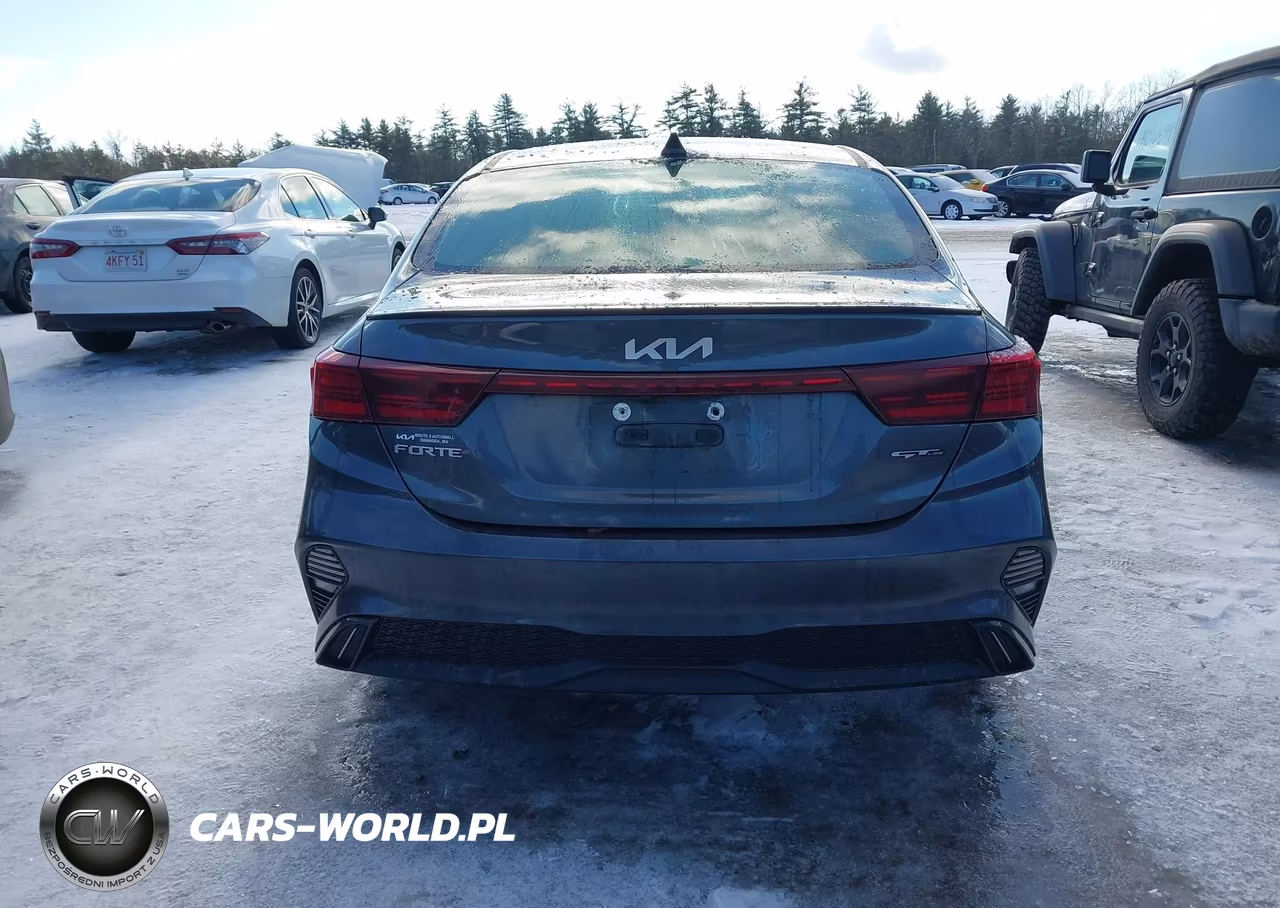 2023 Kia Forte Gt-Line VIN:3KPF54AD4PE686548 - 17