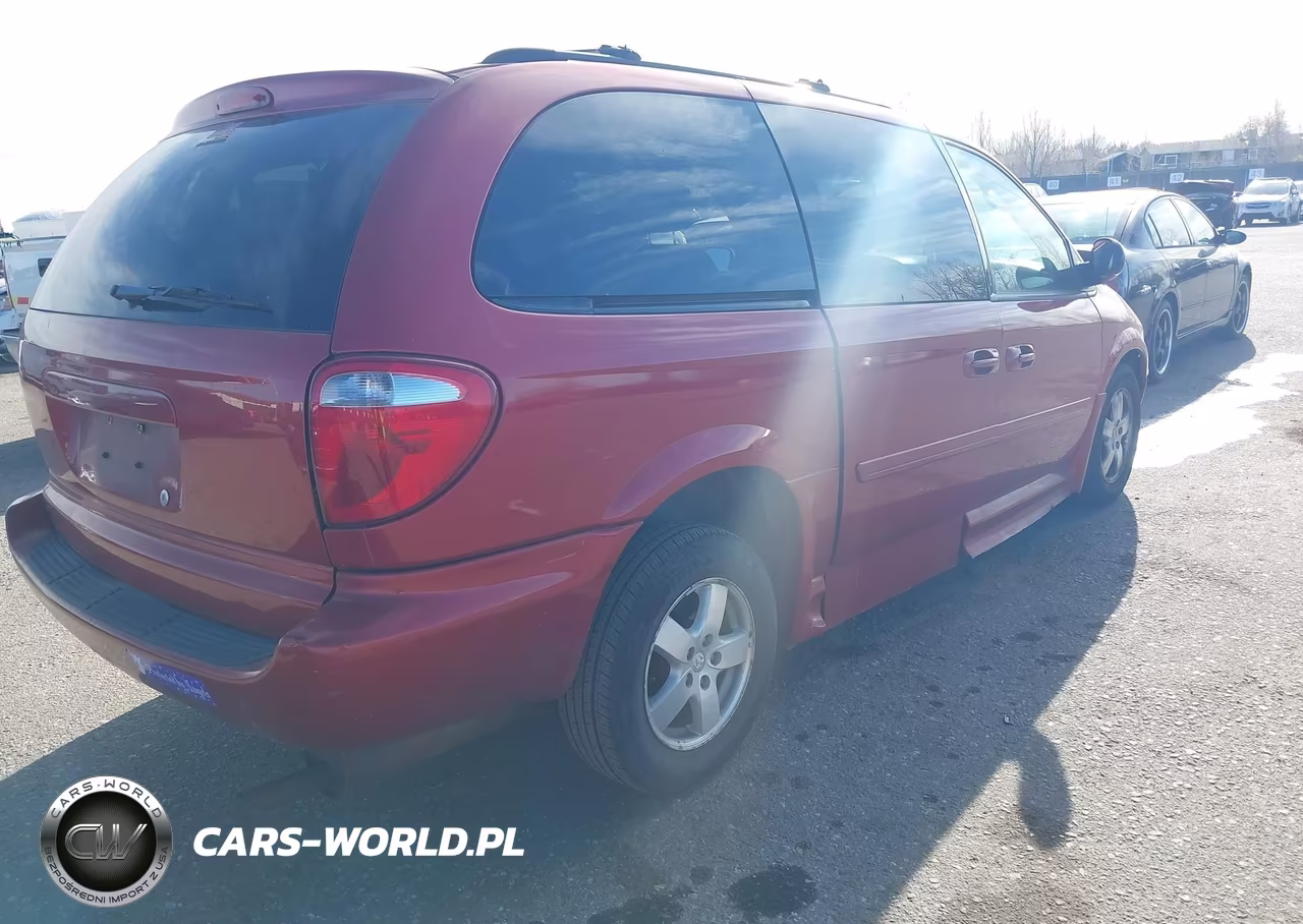2007 Dodge Grand Caravan Sxt VIN:2D4GP44LX7R313257 - 4