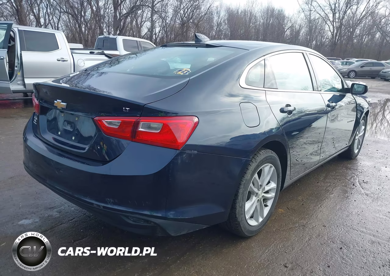 2018 Chevrolet Malibu Lt VIN:1G1ZD5ST0JF163495 - 4