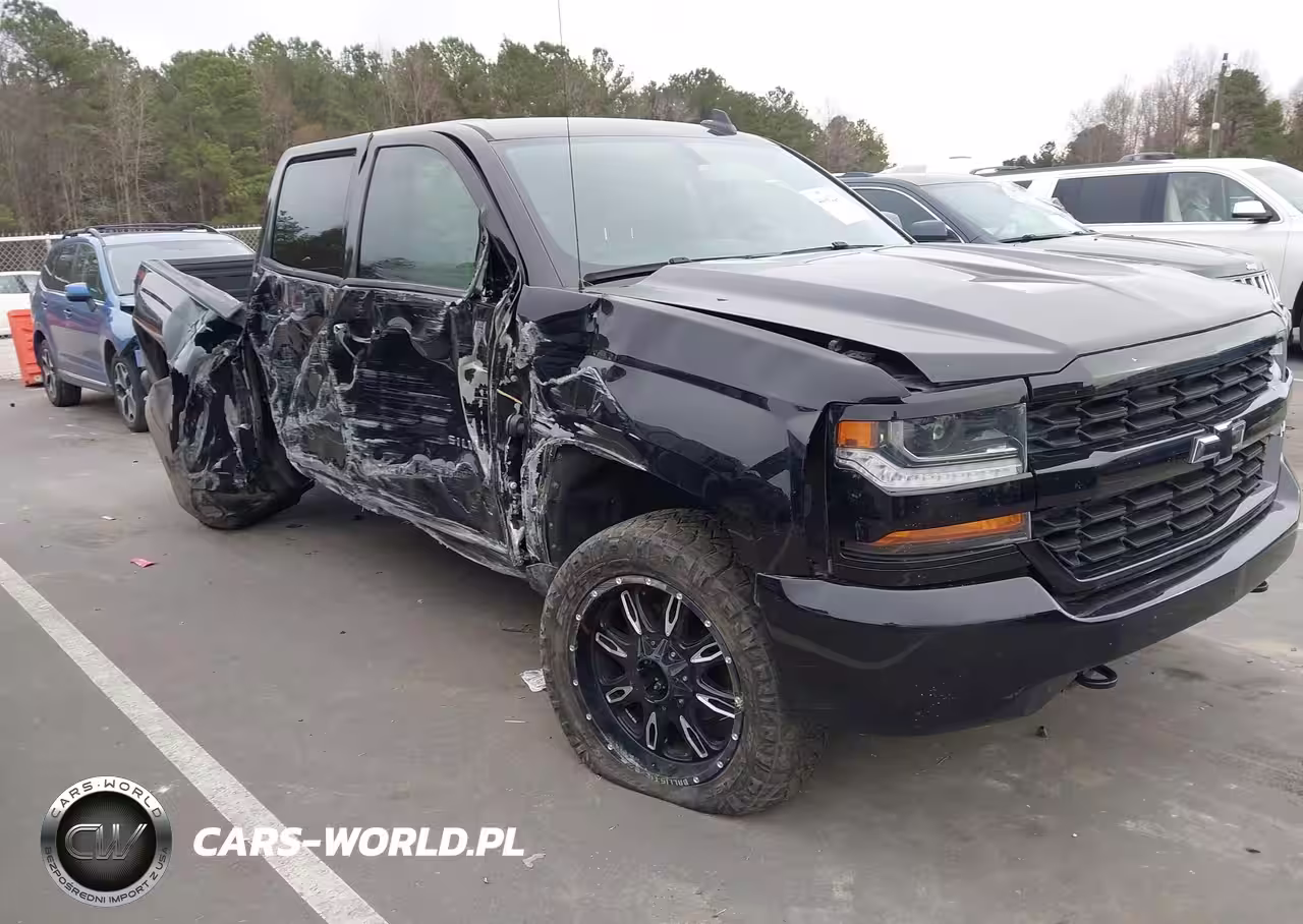 2018 Chevrolet Silverado K1500 Custom