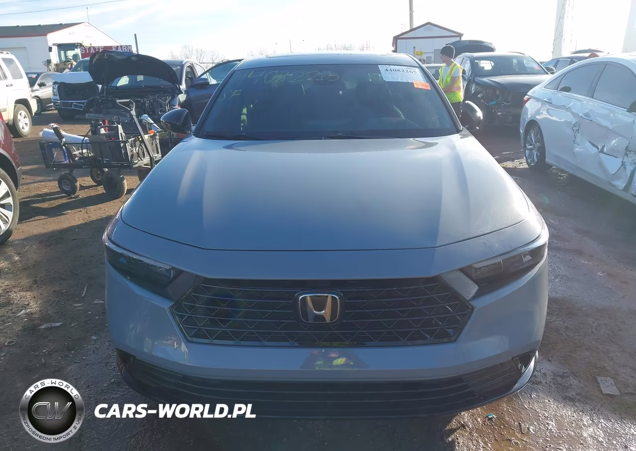 2025 Honda Accord Hybrid Sport-L VIN:1HGCY2F71SA084978 - 13
