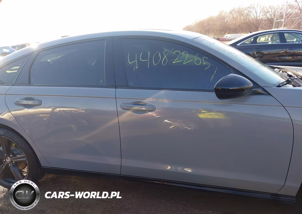 2025 Honda Accord Hybrid Sport-L VIN:1HGCY2F71SA084978 - 14