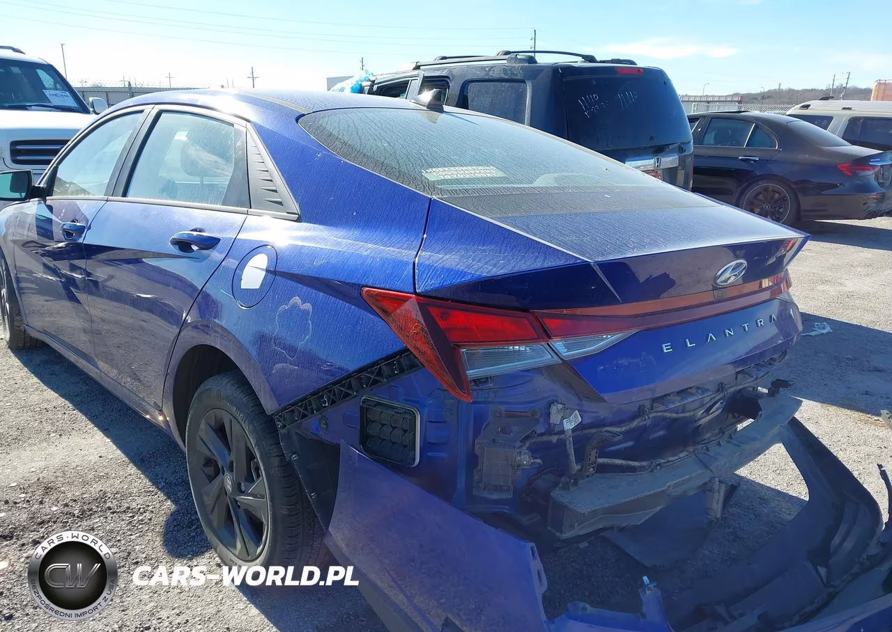 2022 Hyundai Elantra Sel VIN:KMHLS4AG1NU323981 - 3