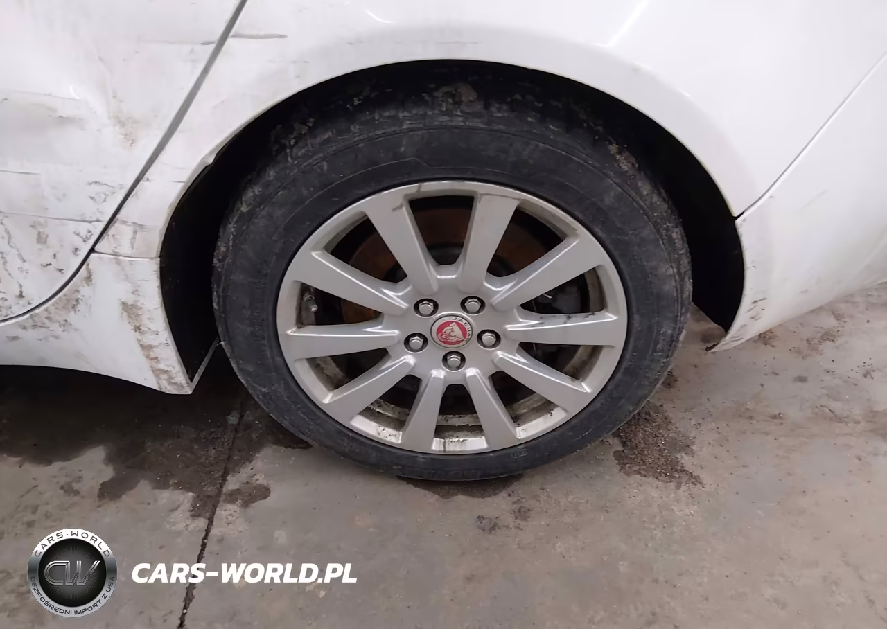 2019 Jaguar Xe 25T VIN:SAJAS4FX3KCP51106 - 12