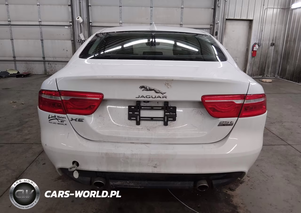 2019 Jaguar Xe 25T VIN:SAJAS4FX3KCP51106 - 17