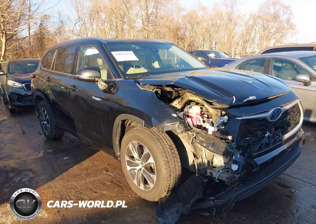 2021 Toyota Highlander Hybrid Xle