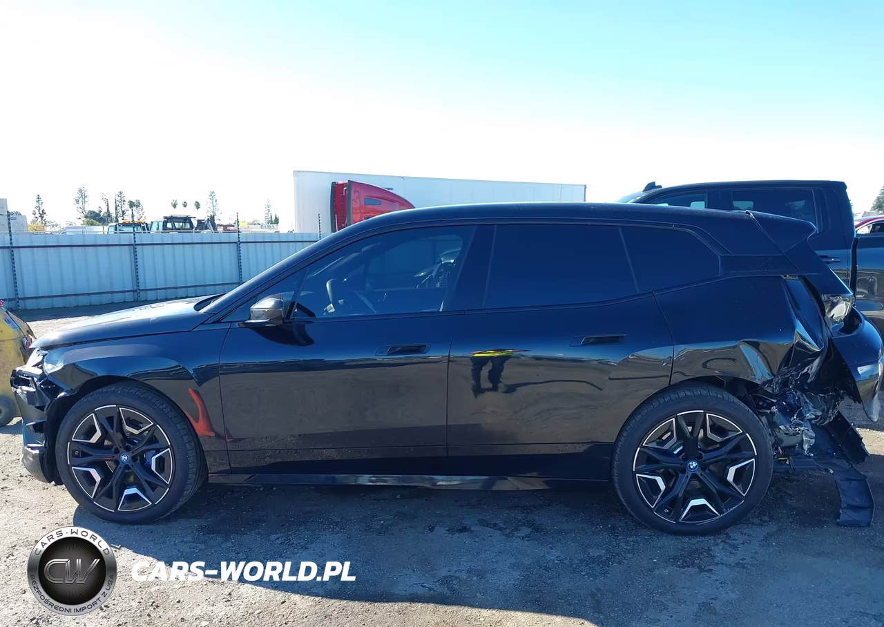2025 BMW Ix xDrive50 VIN:WB523CF03SCT07734 - 14