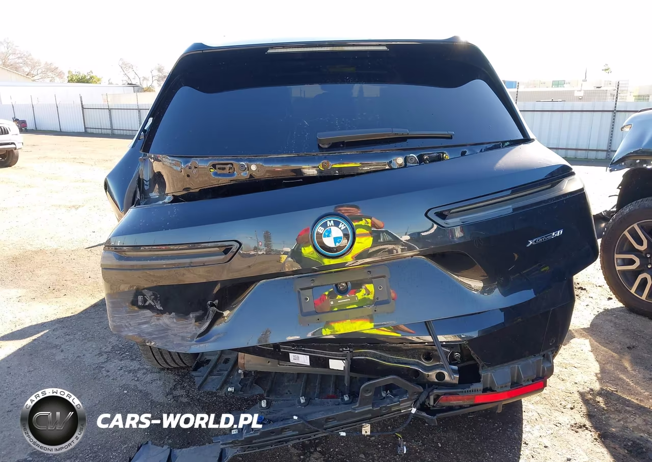 2025 BMW Ix xDrive50 VIN:WB523CF03SCT07734 - 16